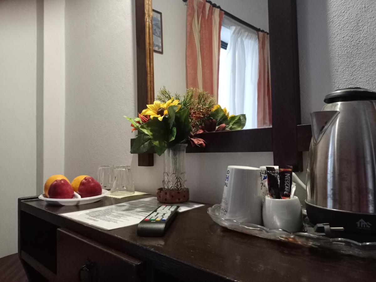 Elvira Hotel Sztalída Kültér fotó