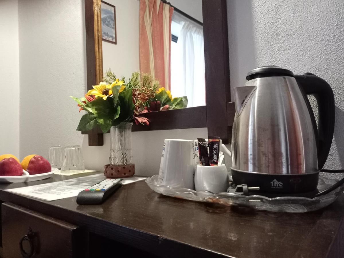 Elvira Hotel Sztalída Kültér fotó